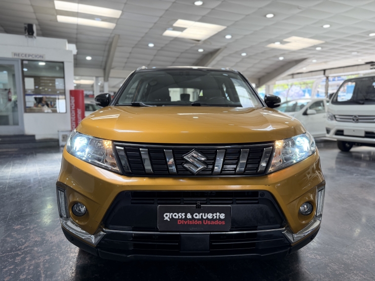 Suzuki Vitara Ii Glx 1.6l 5mt Ac 2021  Usado en Grass & Arueste