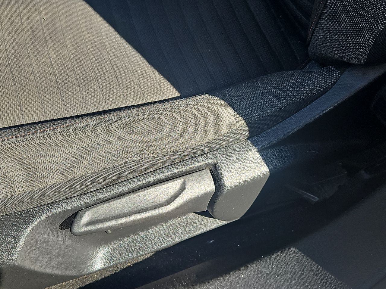 Peugeot 2008 2008 Blue Hdi 100 4x2 1.5 2021 Usado  Usado en Webautos.cl