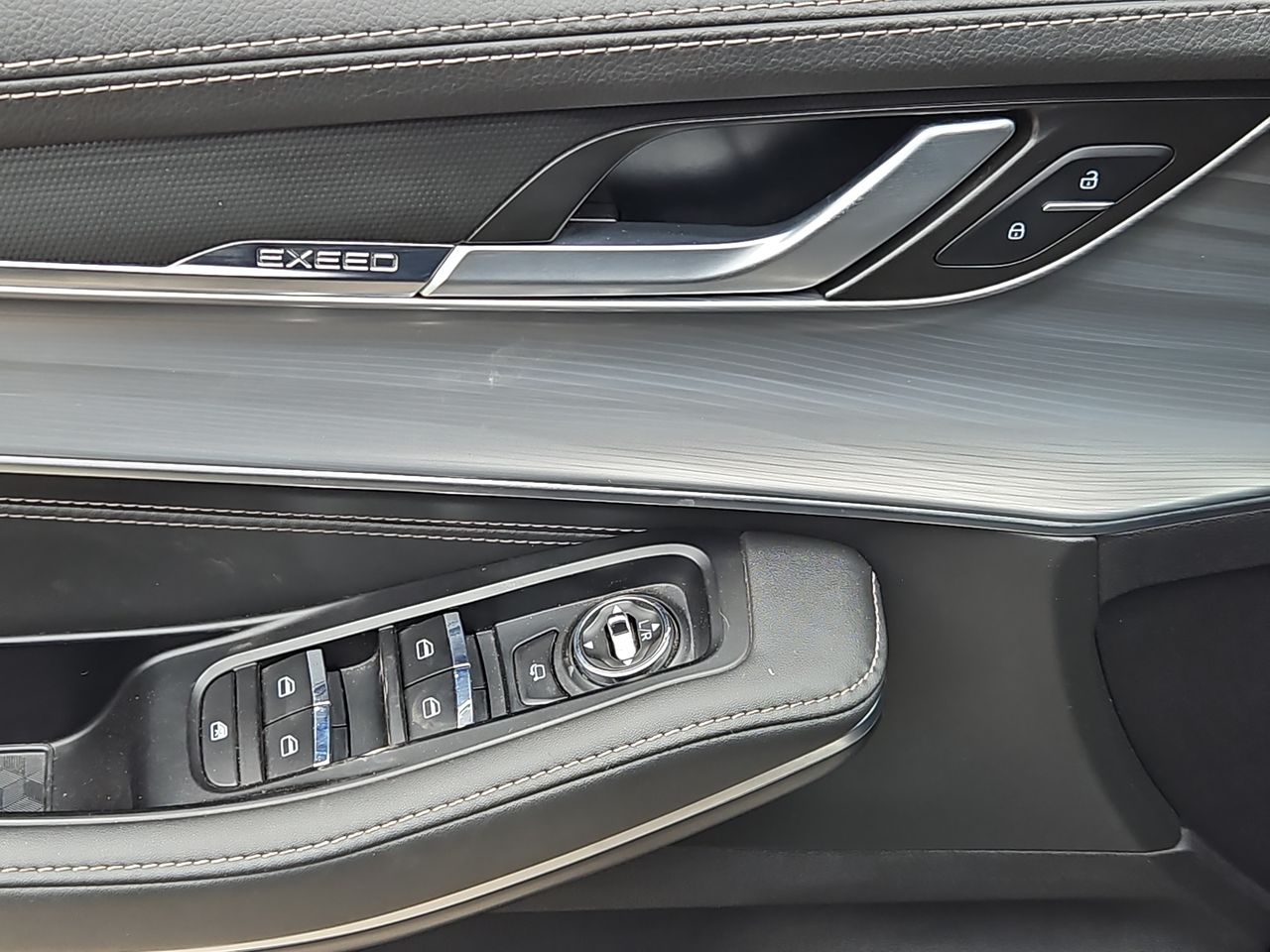 EXEED LX LX UNLTD 1.5 AUT - 2023