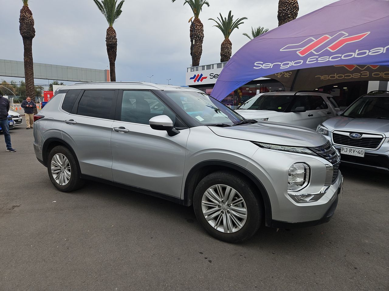 Mitsubishi Outlander Outlander Gl 2.5 Aut 2024 Usado Usado en Webautos.cl Mitsubishi Outlander Outlander Gl 2.5 Aut 2024 Usado Usado en Webautos.cl