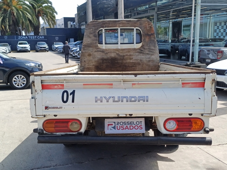 Hyundai Porter Porter Hr Std 2.5 Crdi A2 Cabina Simple 2015 Usado en Rosselot Usados