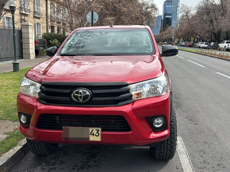 Toyota Hilux Dcab Dx 4X2 2.4Cc