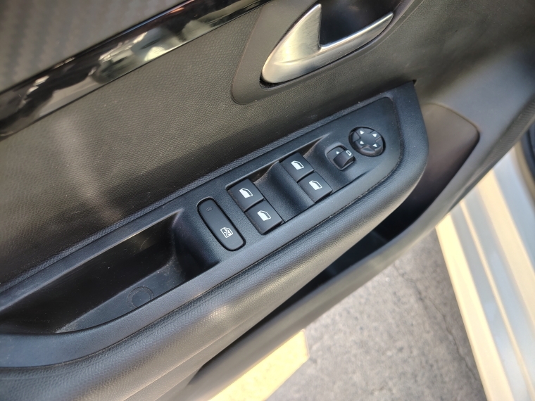 Peugeot 208 Nuevo 208 Style Puretech 75 Mt 1.2 Blanco Euro 6b 2024 Usado en Rosselot Usados