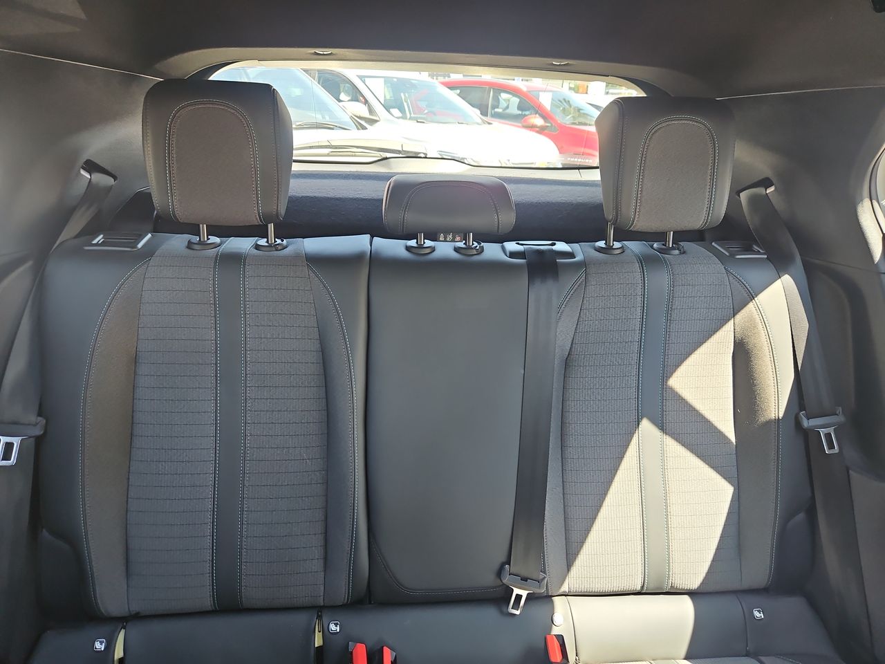 Peugeot 2008 2008 Blue Hdi 130 Eat8 1.5 Aut 2023 Usado Usado en Webautos.cl Peugeot 2008 2008 Blue Hdi 130 Eat8 1.5 Aut 2023 Usado Usado en Webautos.cl