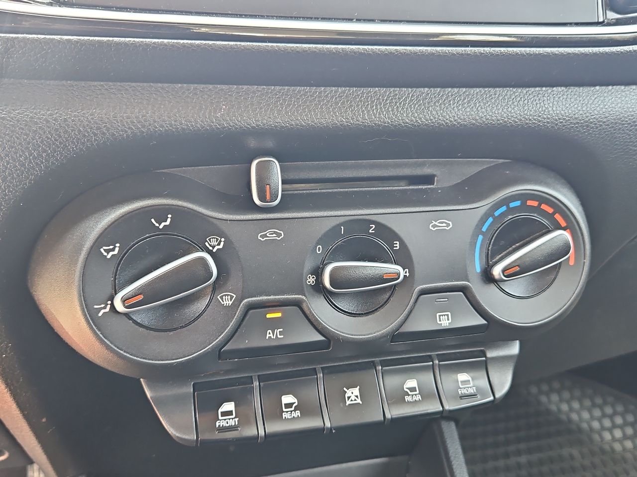 Kia Soluto Soluto Mpi 1.4 2024 Usado en Usados de Primera - Sergio Escobar