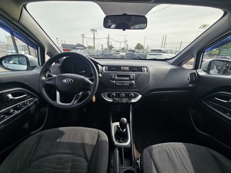 Kia Rio 4 4 Ex 1.4 2017 Usado  Usado en Kovacs Usados