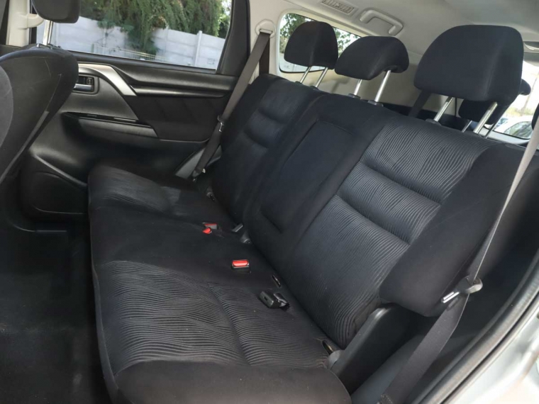 Mitsubishi Montero sport 2.4 4x2 At E5 2018 Usado  Usado en Webautos.cl