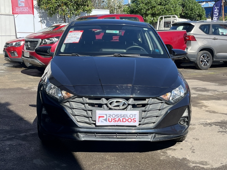 Hyundai I-20 — foto 8 de 22