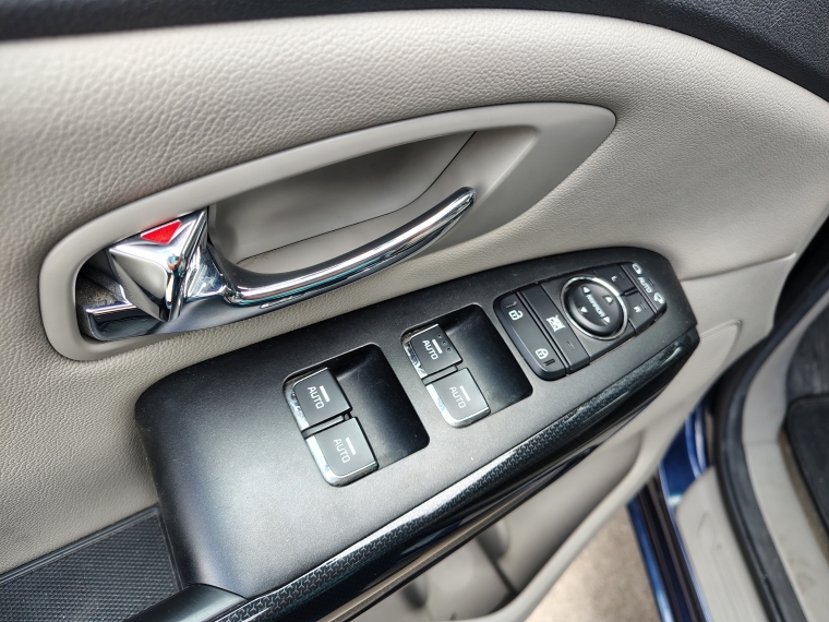 Kia Sorento Grand Carnival Ex 3.3l Gsl 6at 8p Full - 1599 2018 Usado en Rosselot Usados