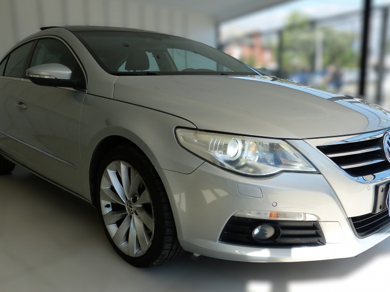 Volkswagen Passat Fsi Turbo 2.0 2010 Usado en Automotriz Olea Flaño