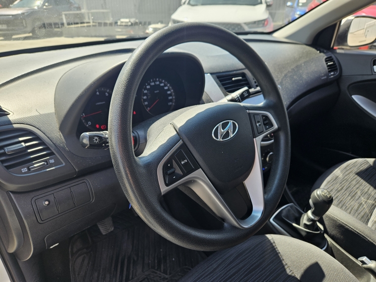 Hyundai Accent Accent Gl 1.4 2018 Usado en Rosselot Usados