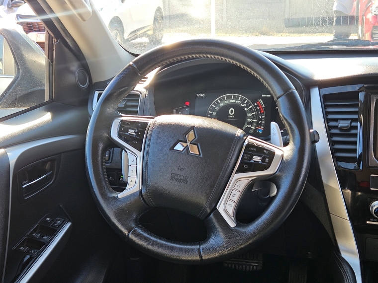 Mitsubishi Montero sport Montero Sport 4x4 2.4 Aut 2022 Usado en Rosselot Usados