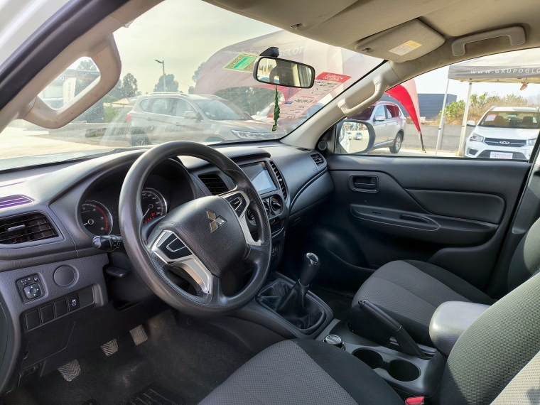 Mitsubishi L200 L200 D/c 2.4 Katana Crt 4x4 Special Pack 2023 Usado en Rosselot Usados