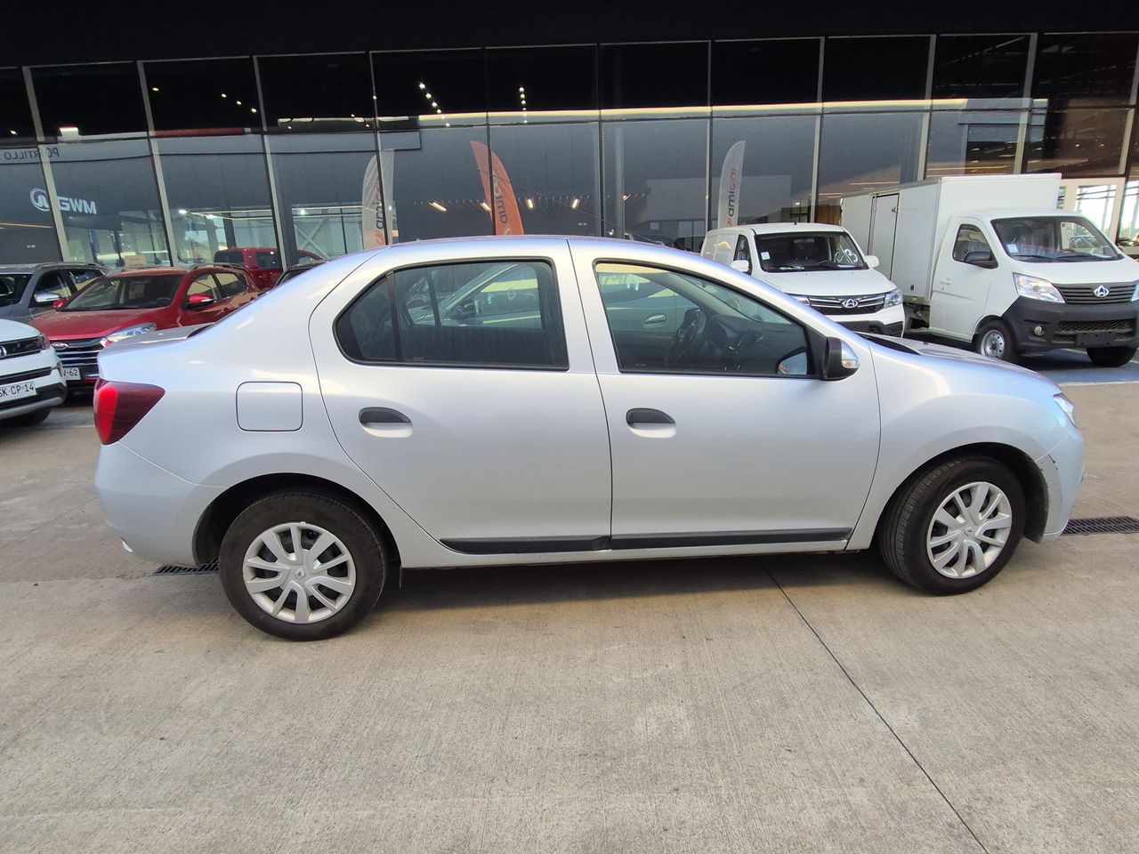 Renault Symbol Symbol Zen 1.6 2018 Usado Usado en Webautos.cl Renault Symbol Symbol Zen 1.6 2018 Usado Usado en Webautos.cl