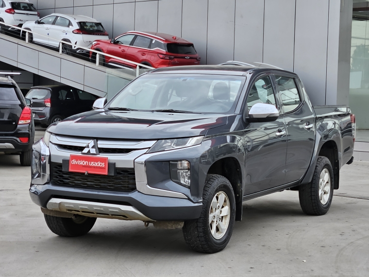 Mitsubishi L200 L200 D/c 2.4 Katana Crt 4x4 Special Pack 2021 Usado en Rosselot Usados