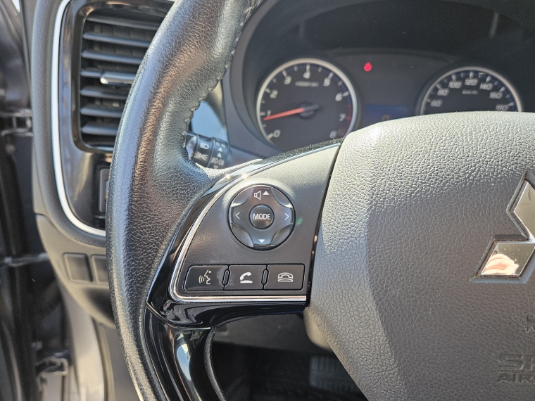 Mitsubishi Outlander Outlander Cvt 2.0 Aut 2019 Usado en Rosselot Usados