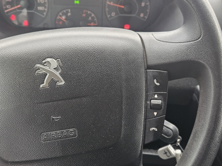 Peugeot Boxer D/cab. L4 Bluehdi 165 Mt Diesel 2023 Usado  Usado en Kovacs Usados