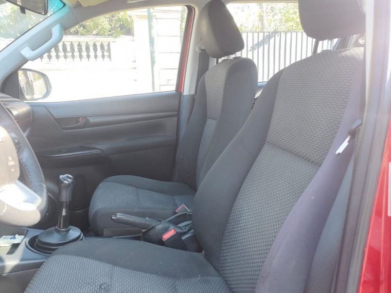 TOYOTA HILUX DX 4X2 2.4 - imagen 15