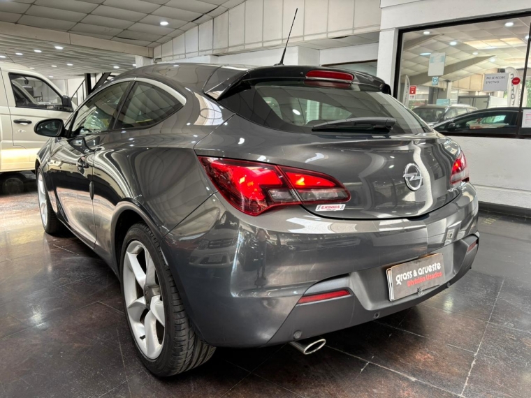 Opel Astra 1.6 Turbo Gtc Sport 6mt 2017  Usado en Grass & Arueste