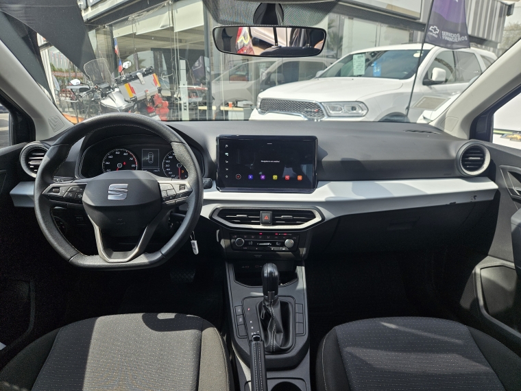 SEAT Ibiza — foto 9 de 20