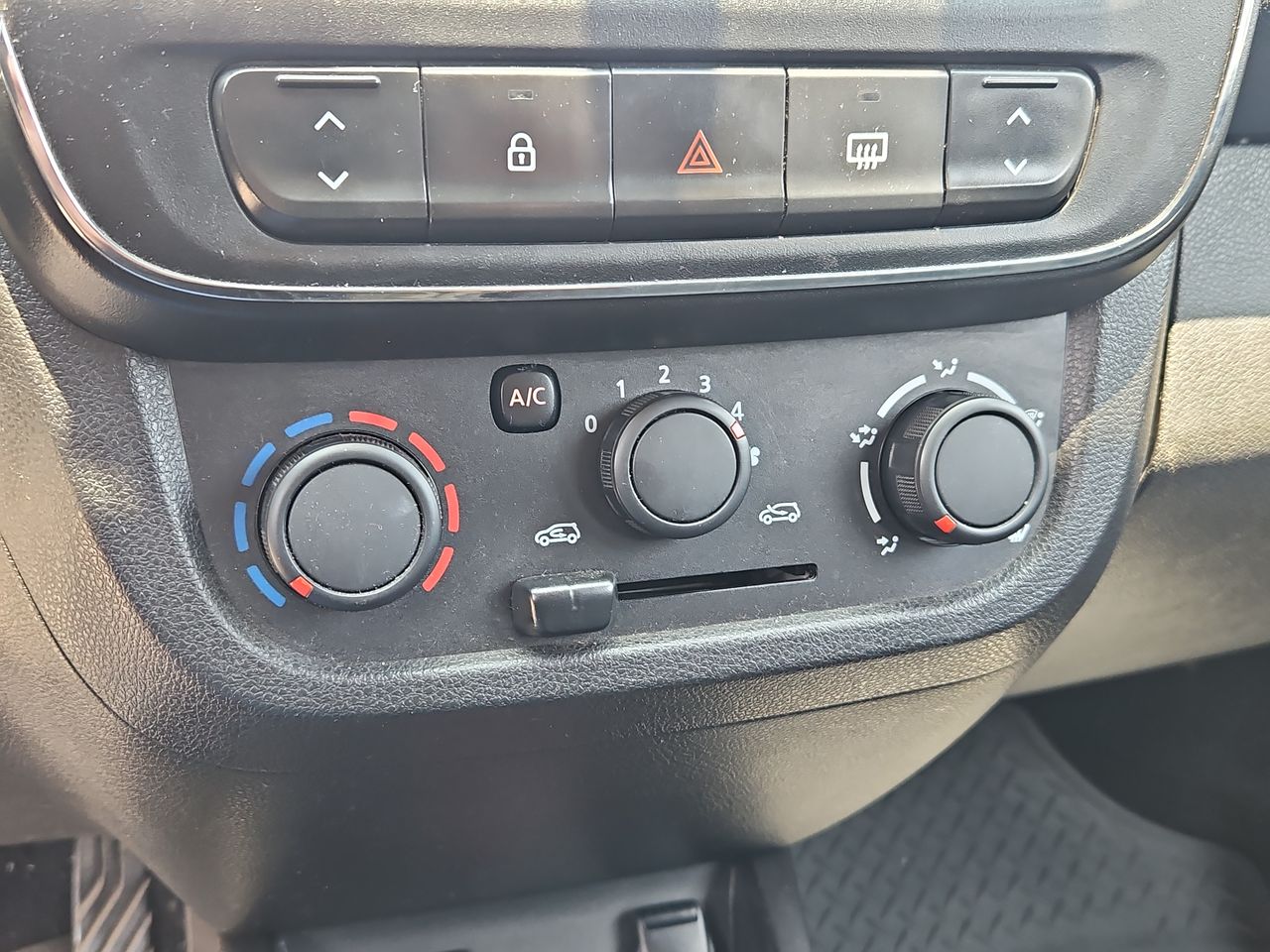 Renault Kwid Kwid Hb 1.0 2023 Usado en Usados de Primera - Sergio Escobar