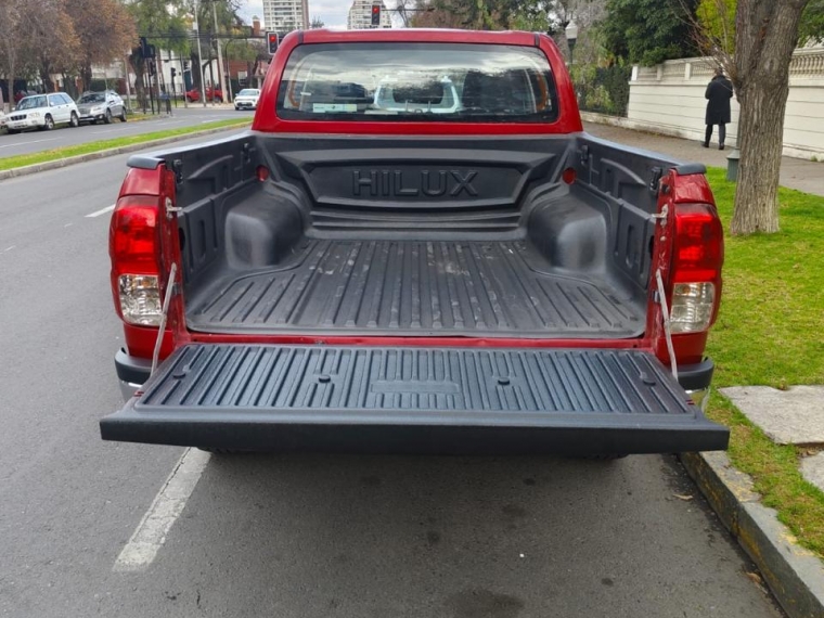 TOYOTA HILUX DX 4X4 2.4 - imagen 10