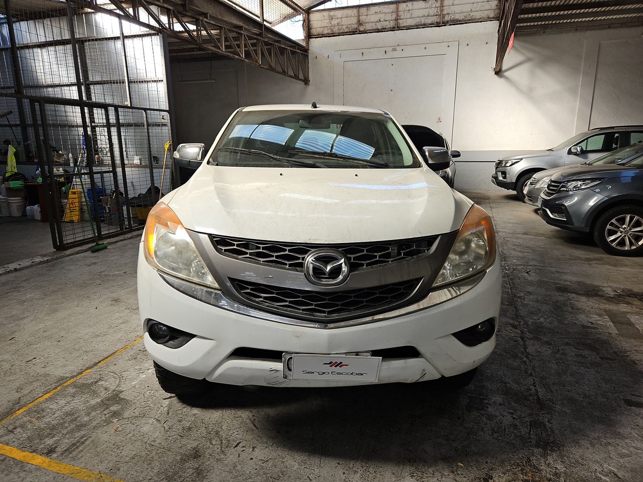 Mazda Bt-50 Bt 50 Dcab Sdx 4x4 3.2 Aut 2014 Usado en Usados de Primera - Sergio Escobar