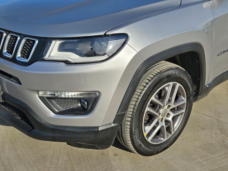 Jeep Compass Compass Sport At6 2.4 Aut 2021 Usado en Rosselot Usados