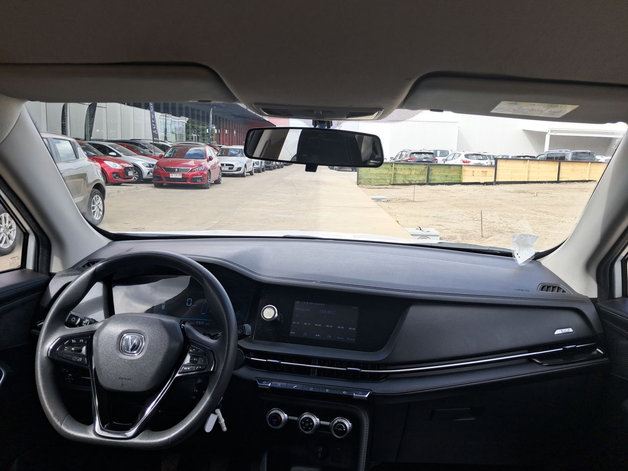 Changan Cs15 Cs15 Hb 4x2 1.5 2022 Usado en Usados de Primera - Sergio Escobar