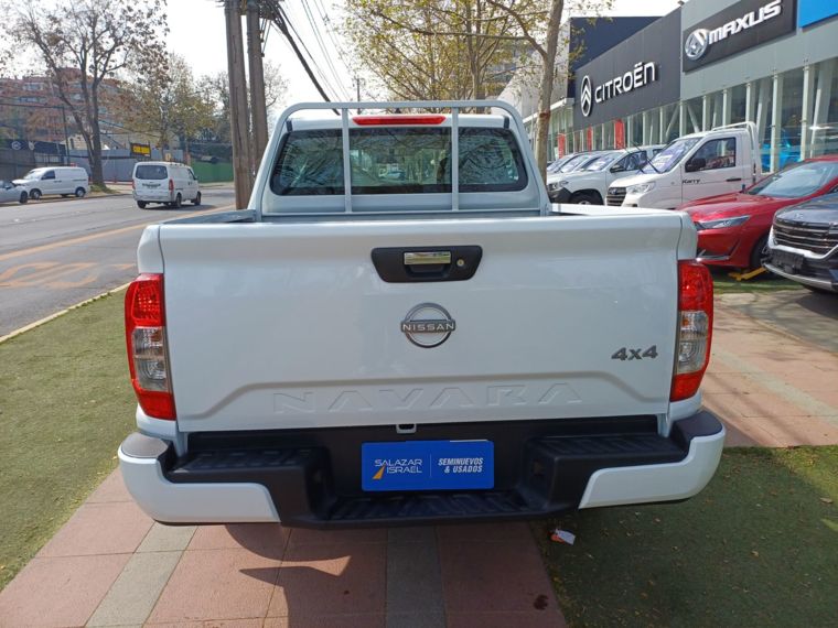 Nissan Navara 2.3d Se Diesel 4x4 Dob.cab. Mt 4p 2024 Usado  Usado en Webautos.cl