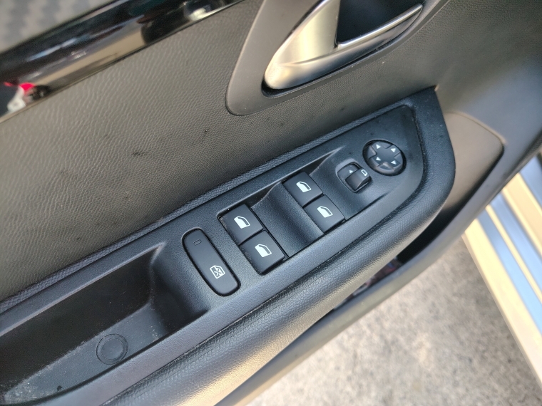 Peugeot 208 Nuevo 208 Style Puretech 75 Mt 1.2 Euro 6b 2023 Usado en Rosselot Usados