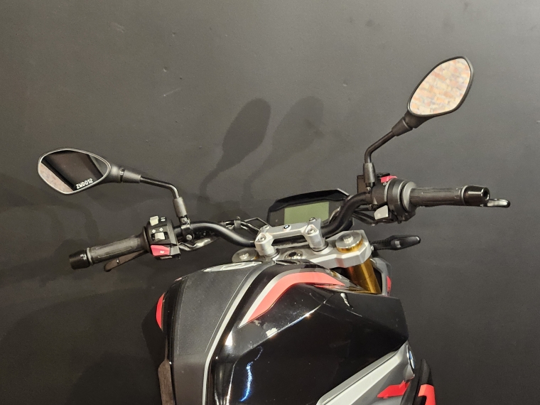 Bmw G 310 r . 2025 Usado en BMW Premium Selection