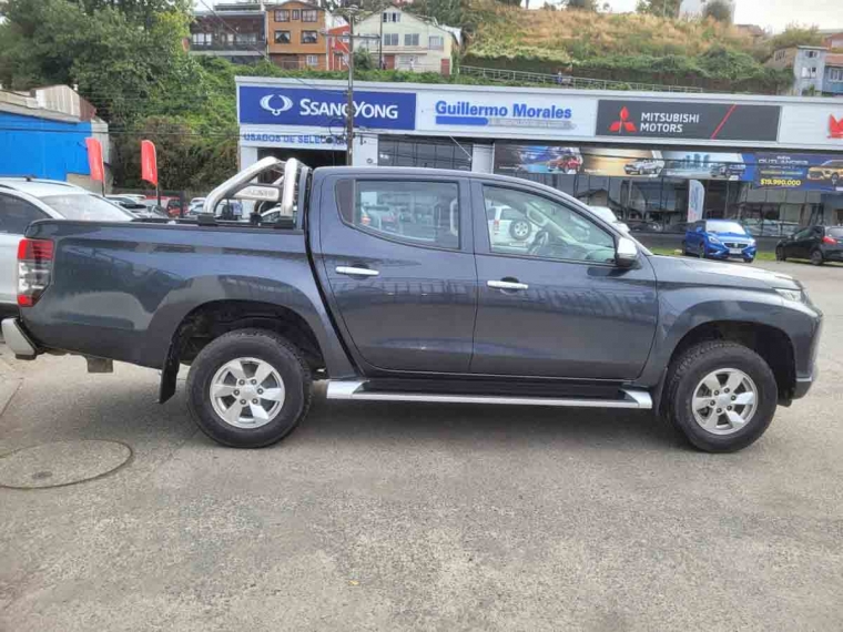 Mitsubishi L200 New L-200 Katana 2.4 Crt Special Pack Mec 4x4 2023 Usado  Usado en Webautos.cl