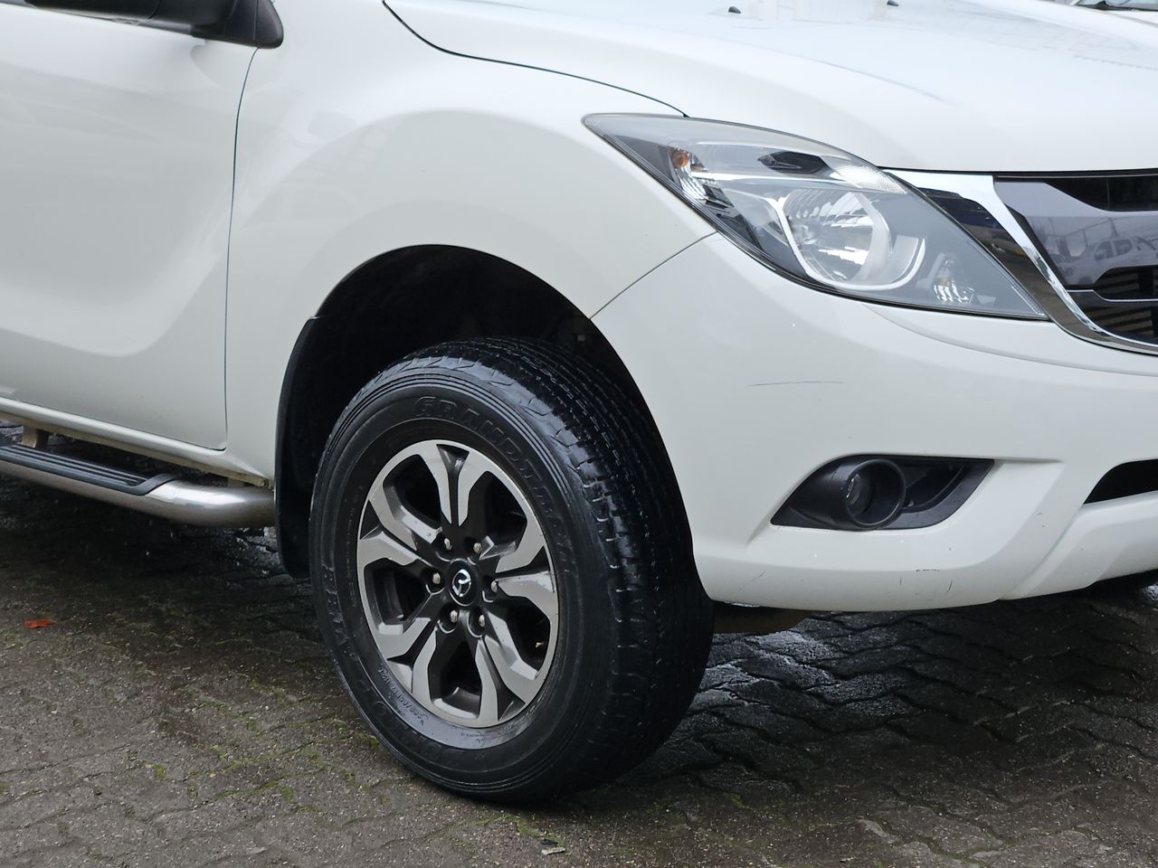 Mazda Bt-50 New Bt 50 Dcab Sdx 4x4 3.2 Aut 2021 Usado en Usados de Primera - Sergio Escobar