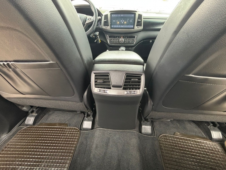 Ssangyong Musso 2.2 Limited Plus 4x4 Diesel At 2024 Usado  Usado en Webautos.cl