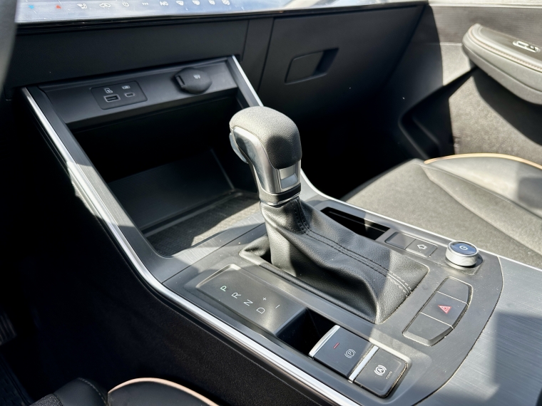 Omoda C5 — foto 14 de 19