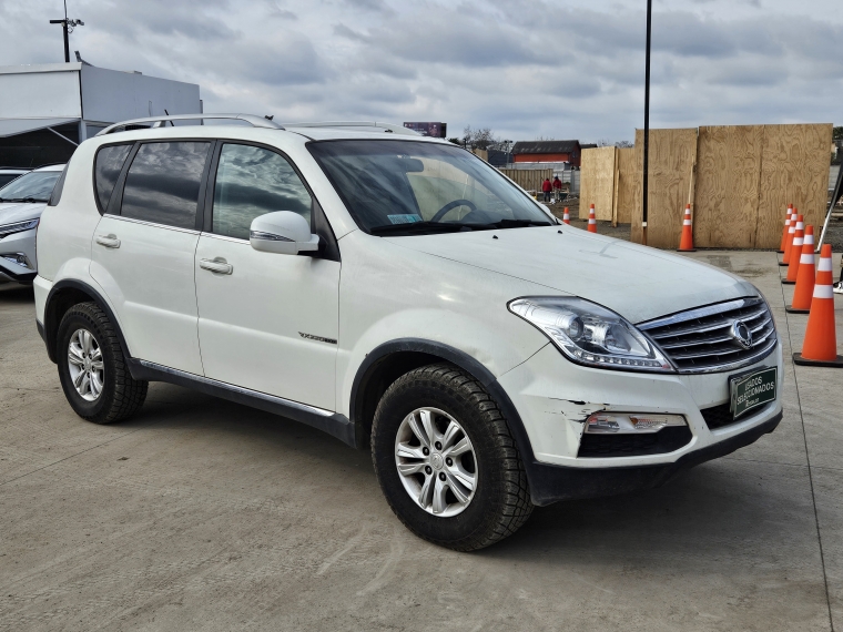 Ssangyong Rexton Rexton W 4x2 Mt 2.2 - Wrx301 Euro Vi 2017 Usado en Rosselot Usados
