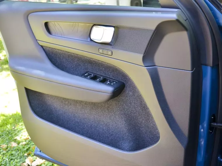 Volvo Ex40 0.0 P8 Recharge 4x4 At Electrico 2025 Usado  Usado en Webautos.cl