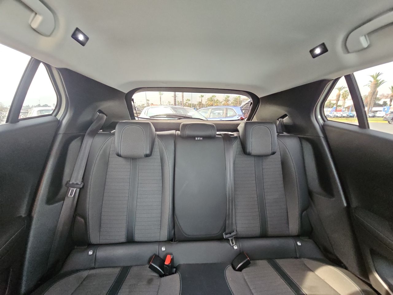 Peugeot 2008 2008 Blue Hdi 130 Eat8 1.5 Aut 2022 Usado en Usados de Primera - Sergio Escobar