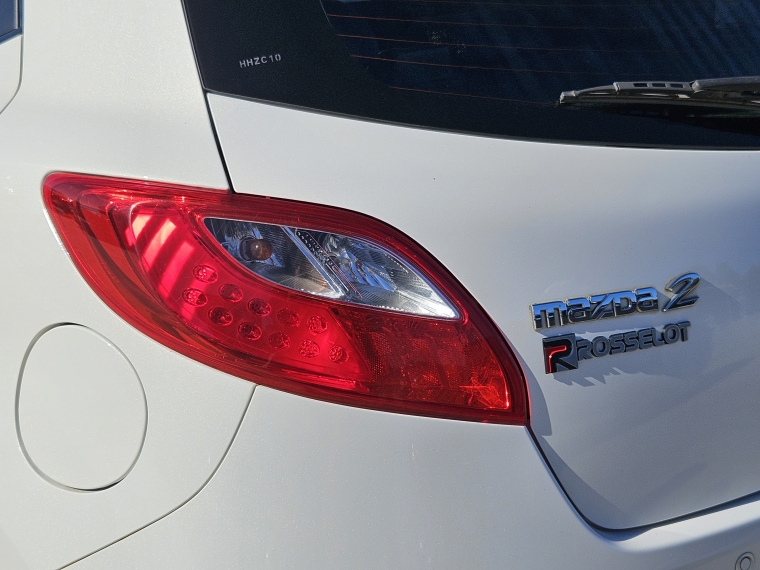 Mazda 2 2 1.5 2015 Usado en Rosselot Usados