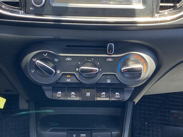 Kia Soluto Soluto 1.4 2023 Usado en Rosselot Usados