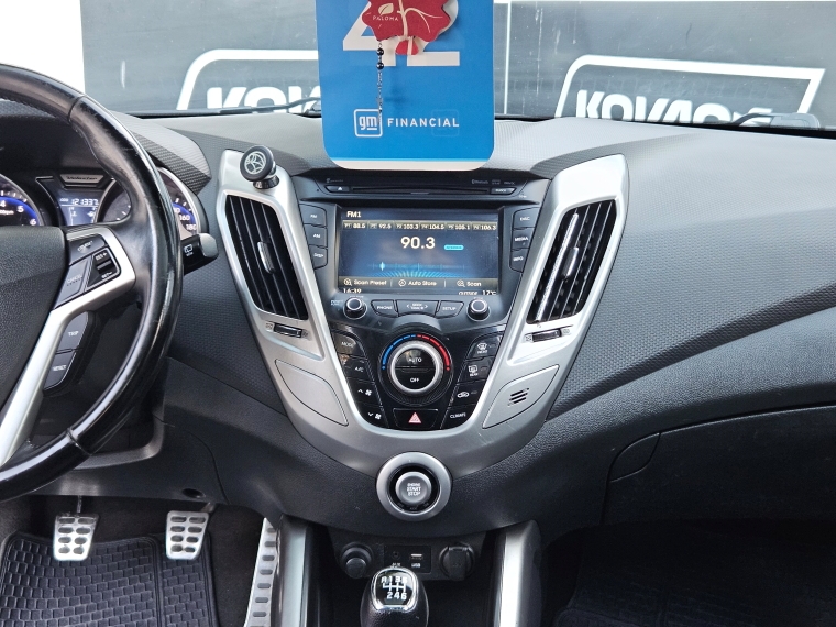 Hyundai Veloster 1.6 Fs 4dr Gls Full Mt 2016 Usado  Usado en Kovacs Usados