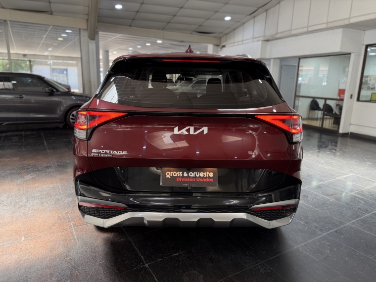 Kia Sportage Ex 2.0l Gsl 6mt 2wd 2023  Usado en Grass & Arueste