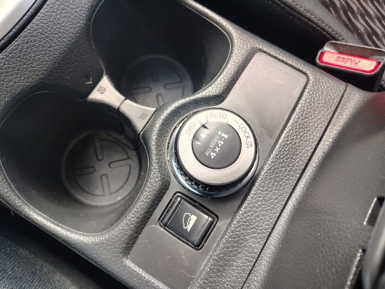 Nissan X-trail Sense  4x4  2 Row 2022 Usado  Usado en Kovacs Usados