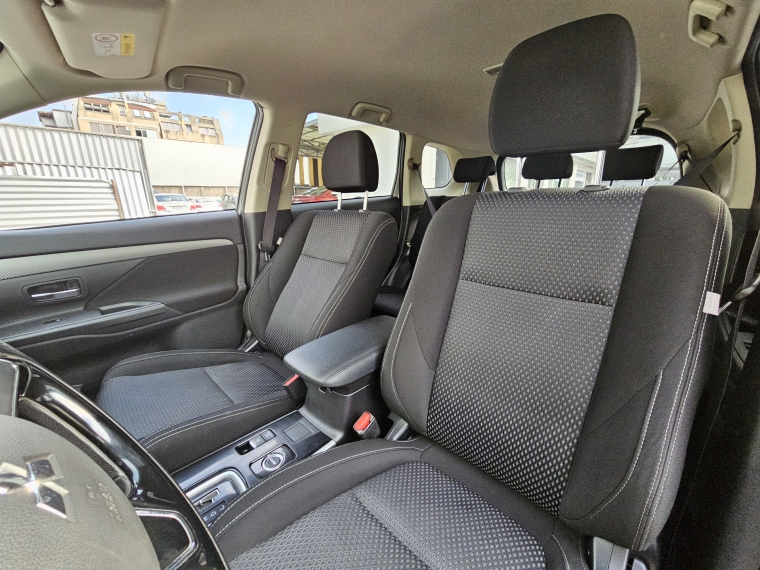 Mitsubishi Outlander Outlander Glx 4x4 2.4 Aut 2019 Usado  Usado en Kovacs Usados