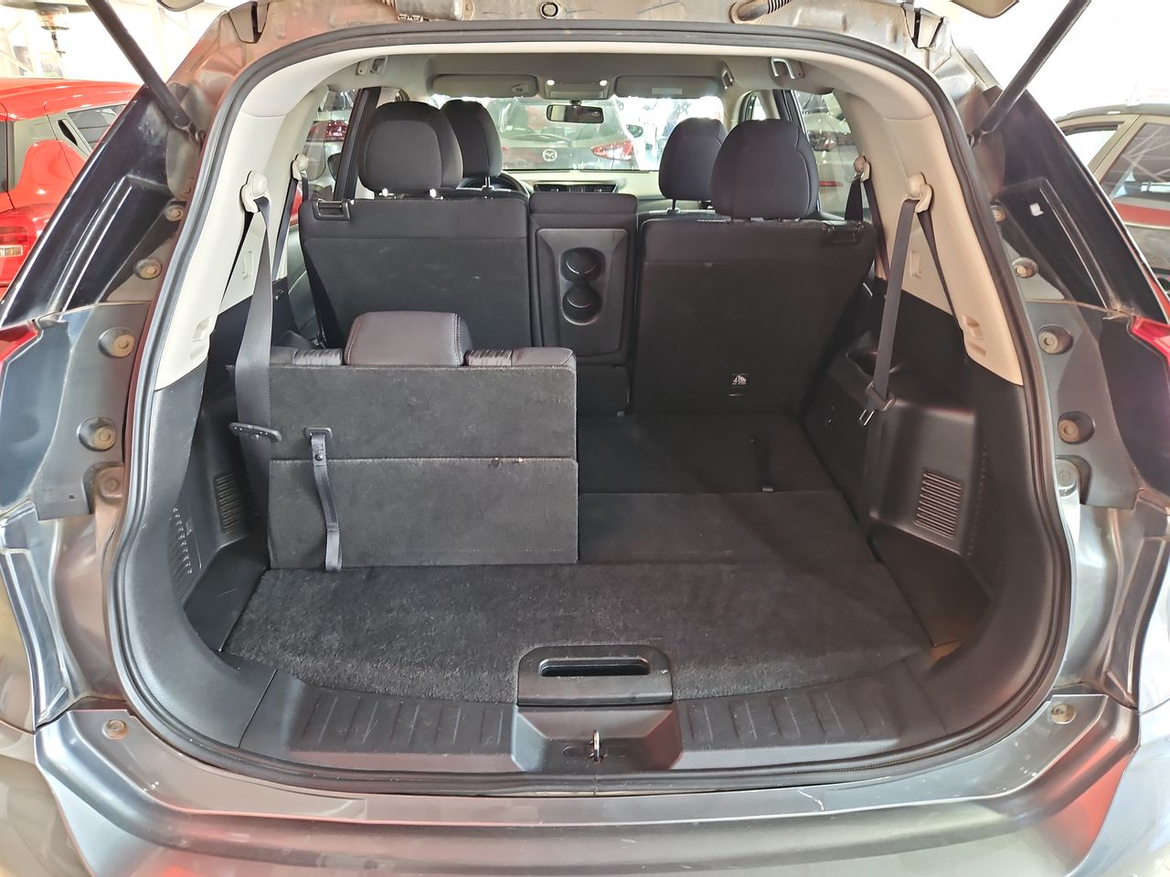 Nissan X-trail X Trail Sense 2.5 Aut 2018 Usado Usado en Webautos.cl Nissan X-trail X Trail Sense 2.5 Aut 2018 Usado Usado en Webautos.cl