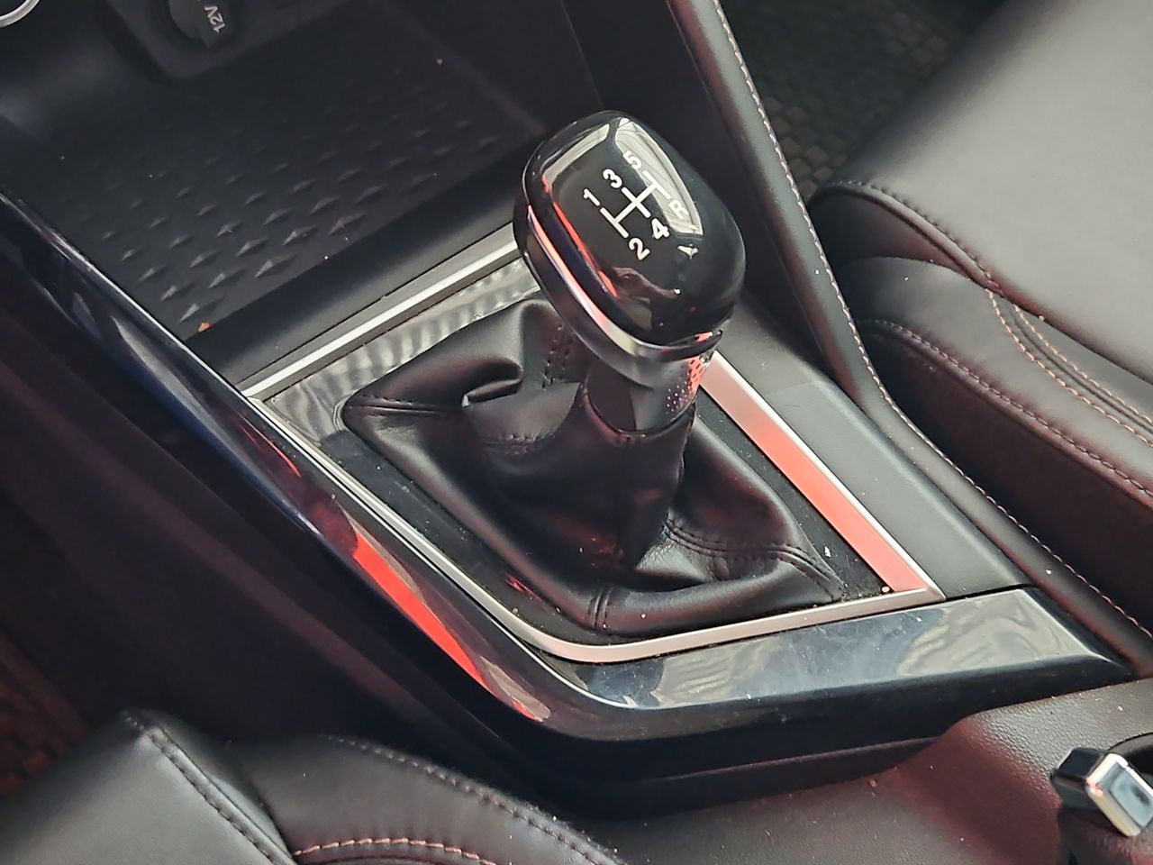 Changan Cs15 Cs15 Hb 4x2 1.5 2024 Usado en Usados de Primera - Sergio Escobar