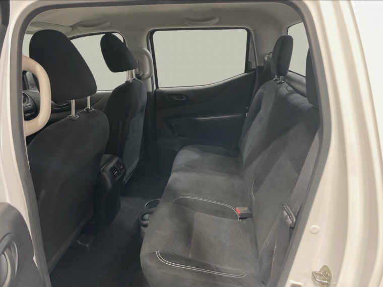 Nissan Np300 Dc S 2.5 Mt 2018 Usado  Usado en Pompeyo