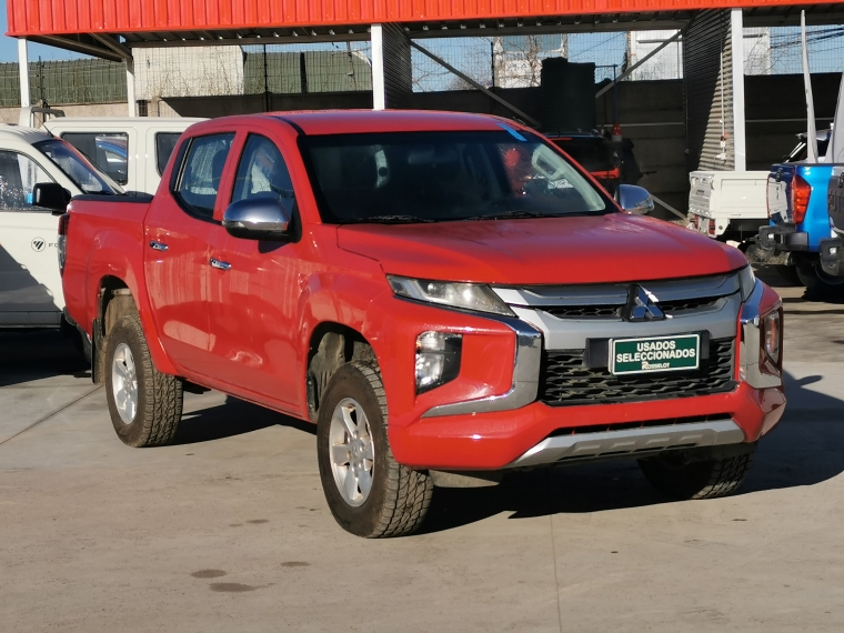 Mitsubishi L200 L200 D/c 2.4 Katana Cr 4x2 Mt Mn 2020 Usado en Rosselot Usados