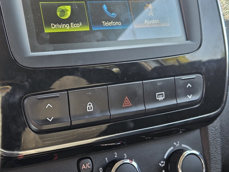 Renault Kwid Kwid Hb 1.0 2021 Usado en Rosselot Usados